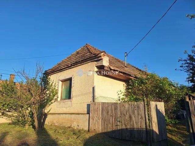 Eladó ház Neszmély 40 nm