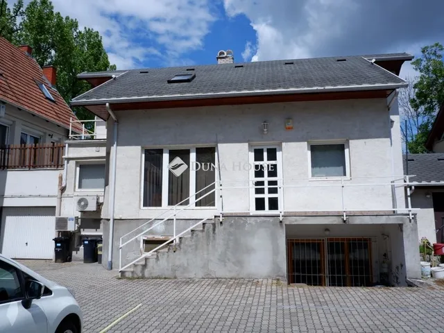 Kiadó lakás Székesfehérvár, Belváros 125 nm