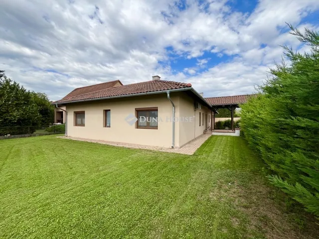 Eladó ház Kőszárhegy 191 nm