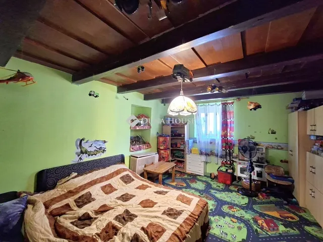 Eladó ház Úrhida 81 nm