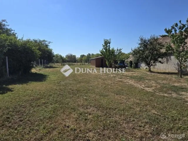 Eladó telek Tác 2162 nm