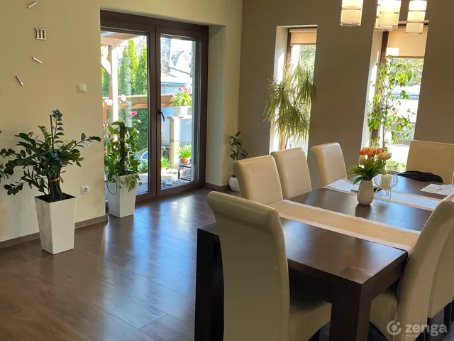 Eladó ház Budapest XVIII. kerület, Újpéteritelep 250 nm