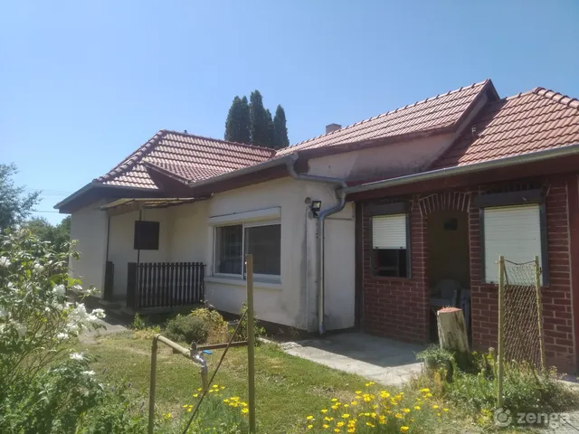 Eladó ház Balatonfőkajár 72 nm