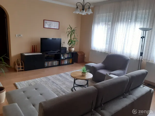 Eladó ház Debrecen, Úrrétje 163 nm