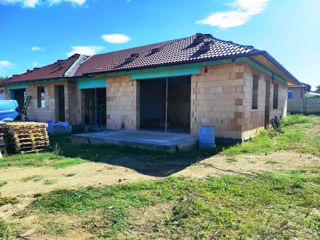 Eladó ház Vácrátót 118 nm