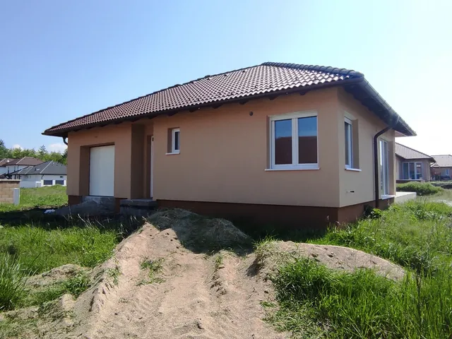 Eladó ház Vácrátót 140 nm