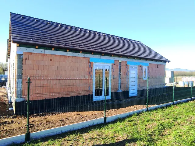 Eladó ház Csörög 97 nm