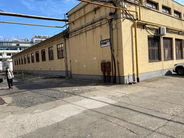 Kiadó kereskedelmi és ipari ingatlan Budapest XIII. kerület, Lőportárdűlő 620 nm