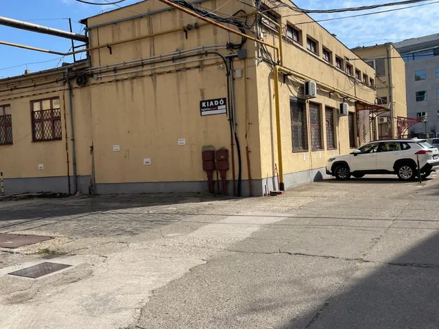 Kiadó kereskedelmi és ipari ingatlan Budapest XIII. kerület, Lőportárdűlő, Váci út 620 nm