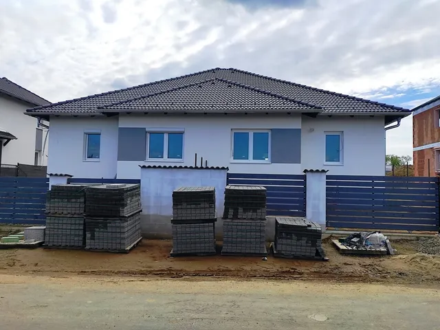 Eladó ház Őrbottyán 102 nm