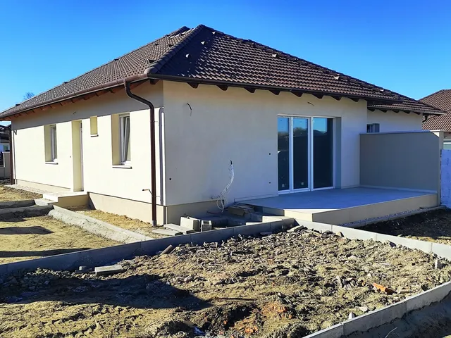 Eladó ház Vácrátót 96 nm