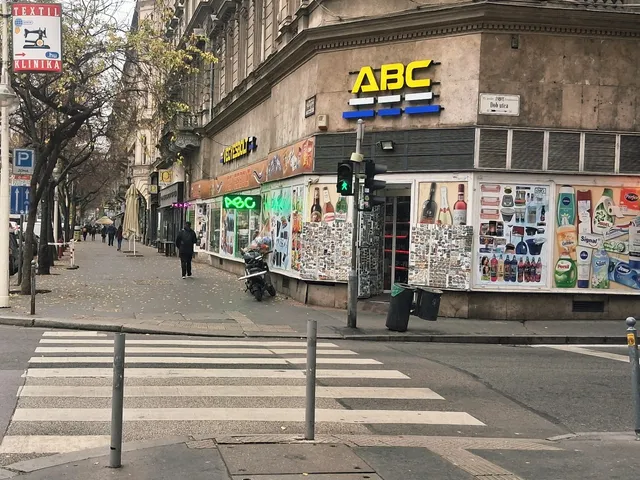 Kiadó kereskedelmi és ipari ingatlan Budapest VII. kerület, Belső-Erzsébetváros 340 nm