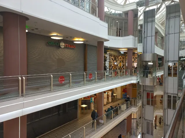 Kiadó kereskedelmi és ipari ingatlan Budapest II. kerület, Lövőház utca 150 nm