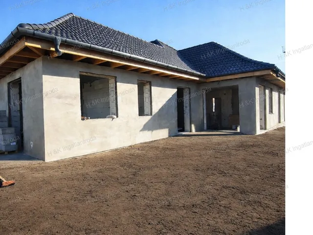 Eladó ház Fót 112 nm