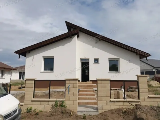 Eladó ház Vácrátót 97 nm