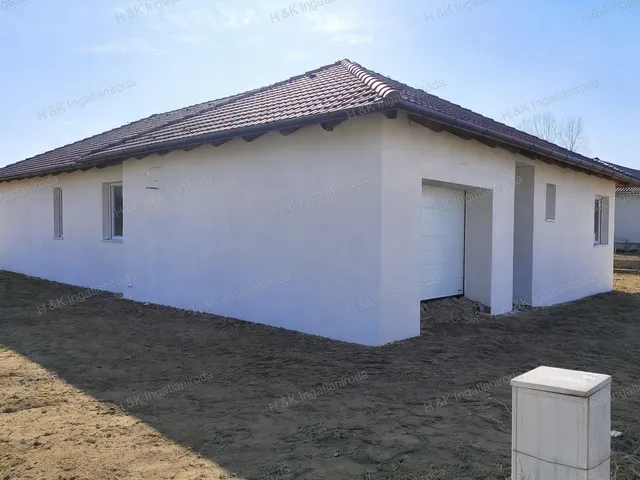 Eladó ház Vácrátót 140 nm