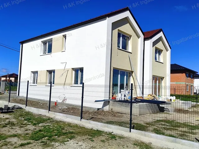 Eladó ház Vácrátót, Zólyomi 111 nm