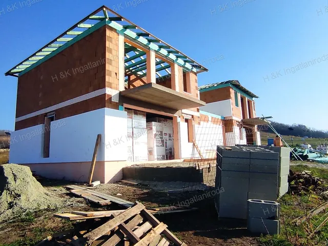 Eladó ház Fót 145 nm