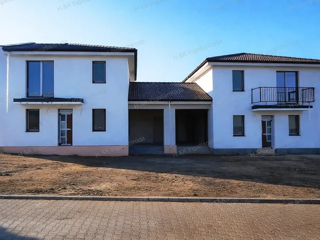 Eladó ház Fót 145 nm