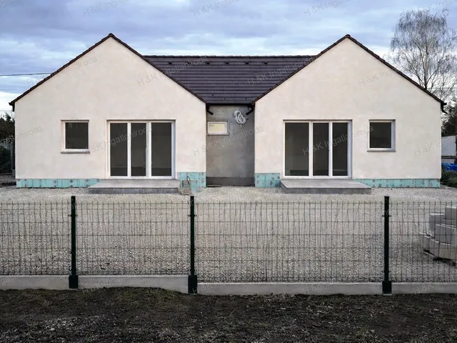 Eladó ház Csörög 97 nm