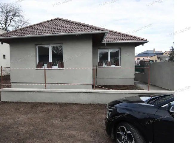 Eladó ház Kartal 98 nm