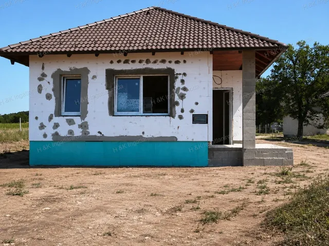 Eladó ház Csörög 120 nm