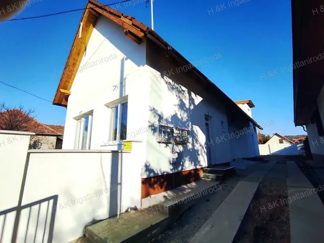 Eladó ház Fót 81 nm