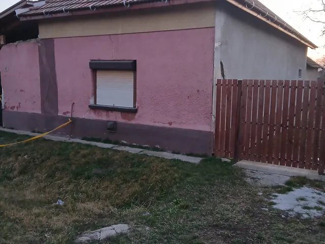 Eladó ház Törökszentmiklós, Alvég, Köztársaság 61 65 nm