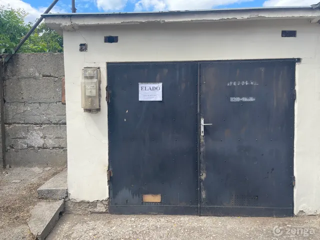 Eladó garázs Miskolc, Győri kapu 16 nm