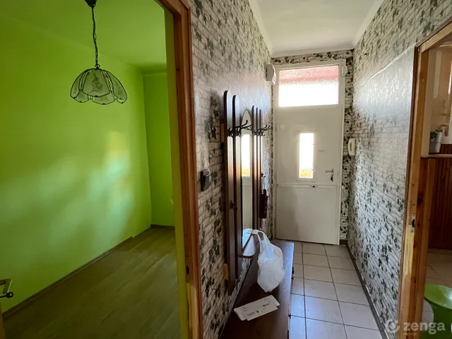 Eladó lakás Békés, Széchenyi tér 8 B 61 nm