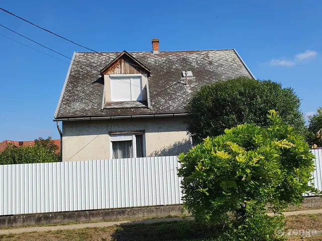 Eladó ház Jászkisér 121 nm