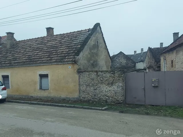 Eladó ház Tapolca, Belváros 47 nm