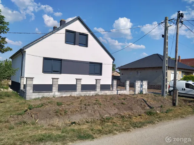 Eladó ház Tárkány 130 nm