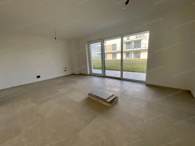 Eladó lakás Siófok, Ezüstpart 94 nm