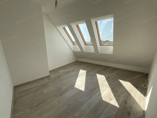 Eladó lakás Siófok, Belváros 115 nm