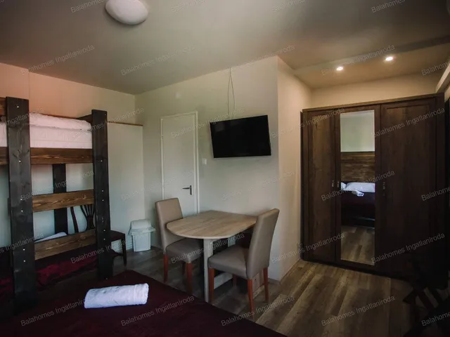 Eladó kereskedelmi és ipari ingatlan Siófok, Belváros 448 nm