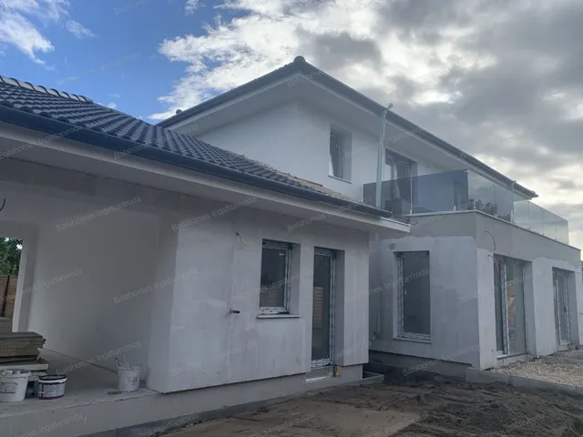 Eladó ház Siófok 100 nm