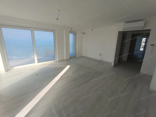 Eladó lakás Siófok, Ezüstpart 50 nm