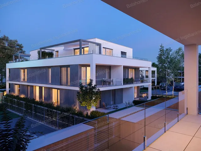 Eladó lakás Siófok, Ezüstpart 48 nm