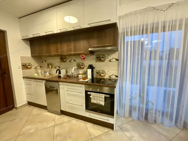 Kiadó lakás Siófok 77 nm