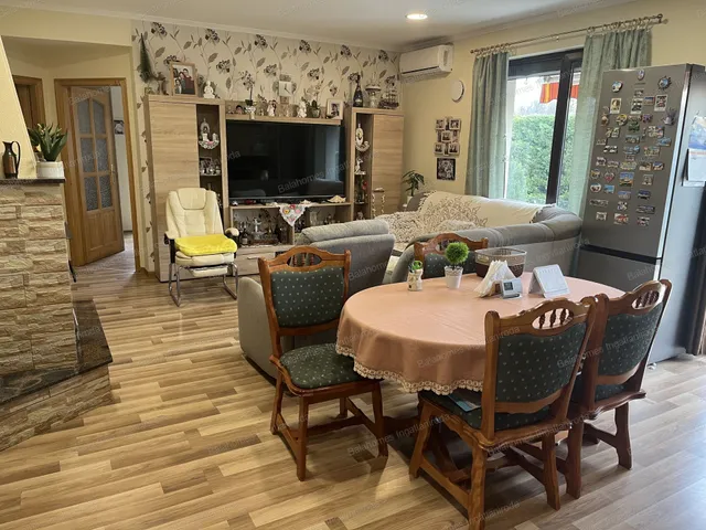 Eladó ház Siófok, Balatonkiliti 125 nm