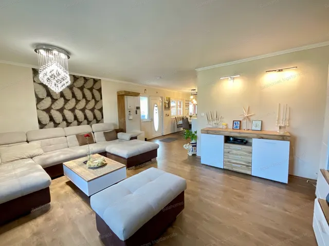 Eladó ház Siófok, Balatonkiliti 138 nm