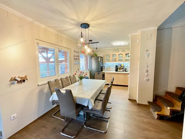 Eladó ház Siófok, Balatonkiliti 138 nm