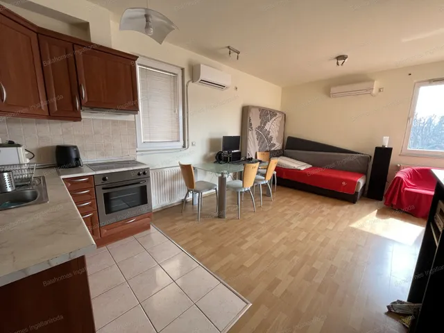 Eladó lakás Siófok, Aranypart 36 nm