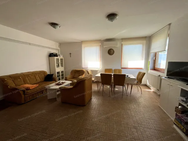Eladó ház Balatonkenese 114 nm