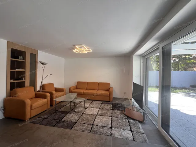 Eladó ház Siófok, Ezüstpart 120 nm