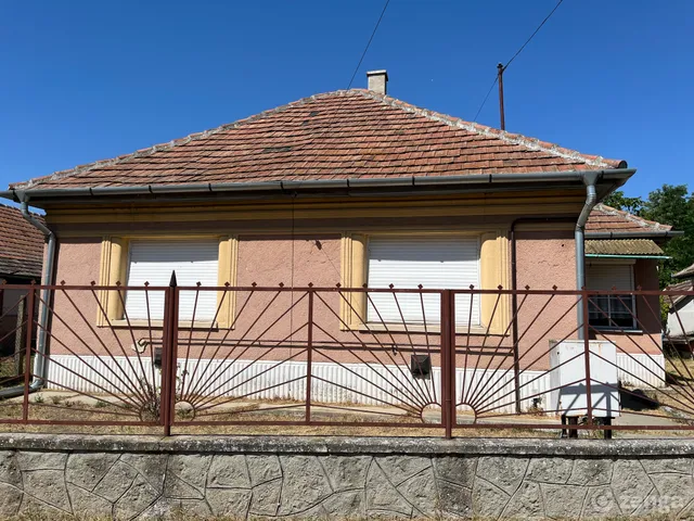 Eladó ház Szentmártonkáta 80 nm