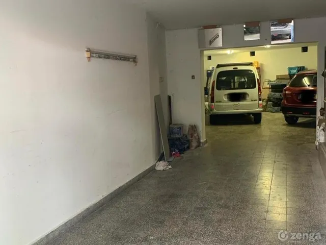 Eladó garázs Pécs, Mecsekoldal 81 nm