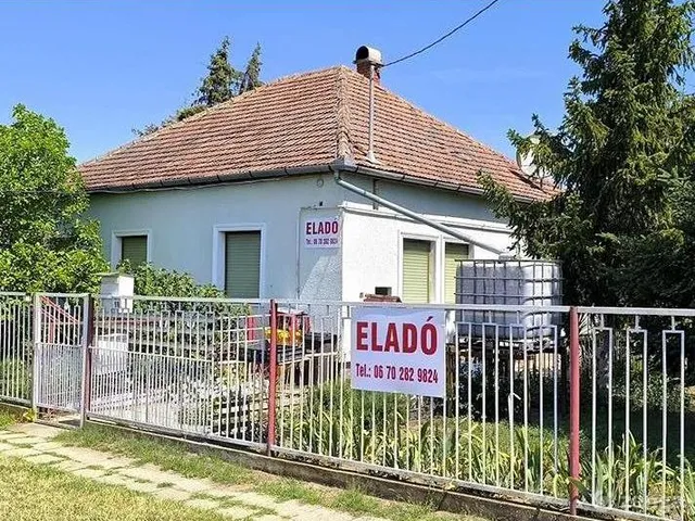 Eladó ház Ópusztaszer 110 nm
