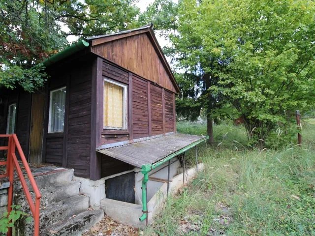 Eladó telek Salgótarján 684 nm